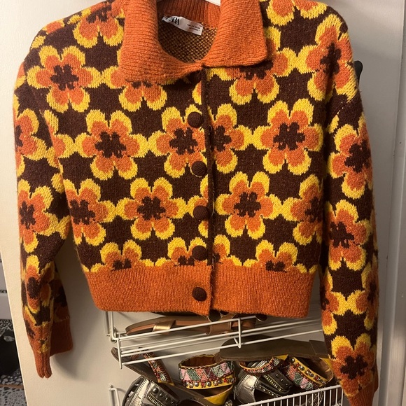 Zara Sweaters - Zara Orange and Yellow Knit Sweater